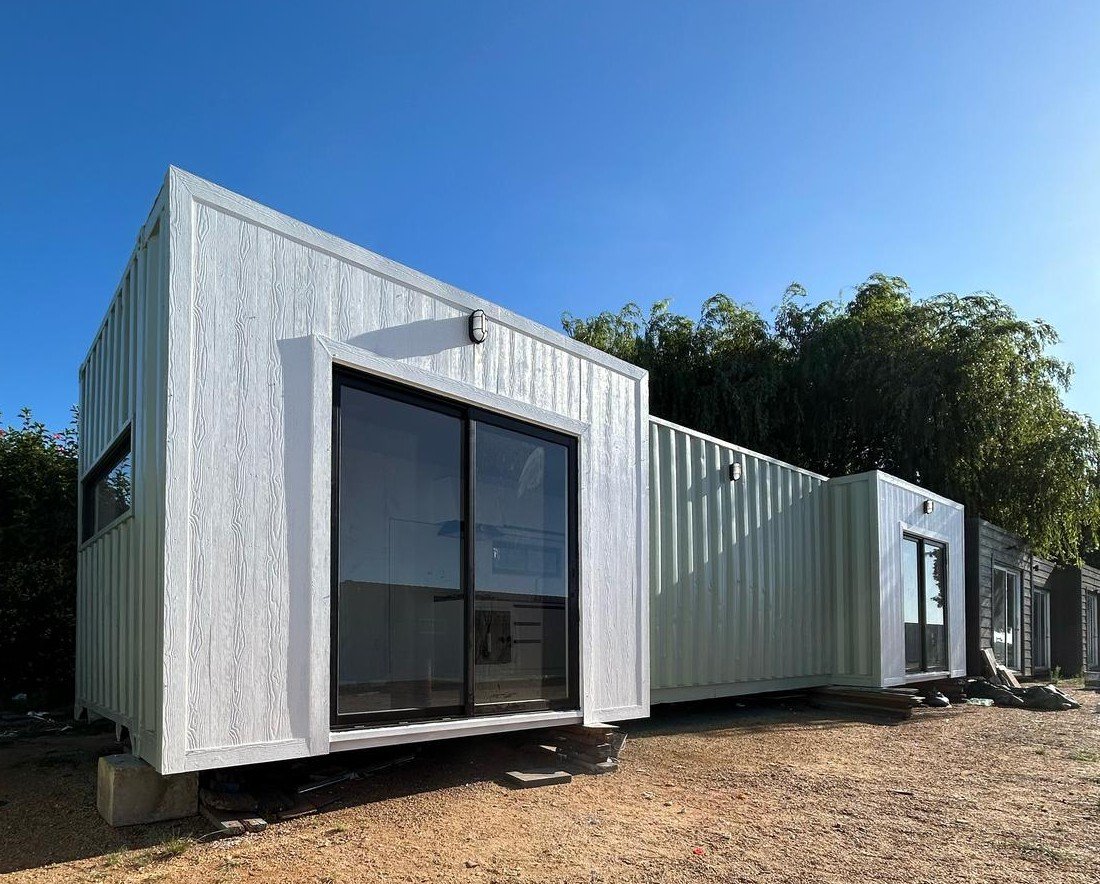 Casa contenedor 30m² minimalista y luminosa en Uruguay