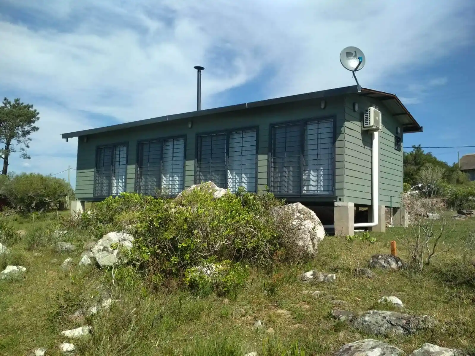 Casa Contenedor 60 m² – piscina y hermosas vistas