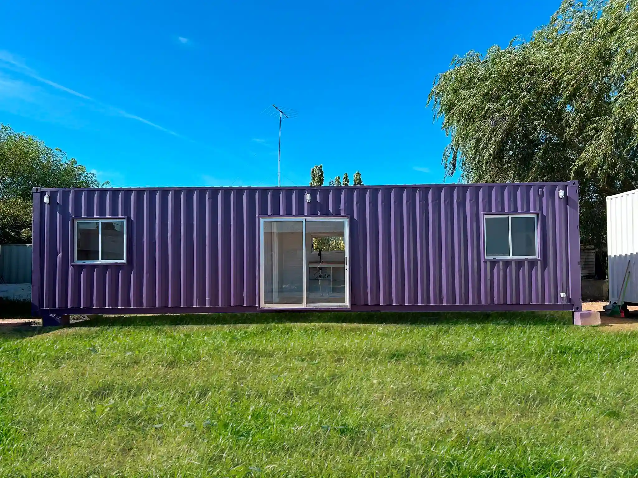 Casa contenedor 30 m² — Línea Violeta